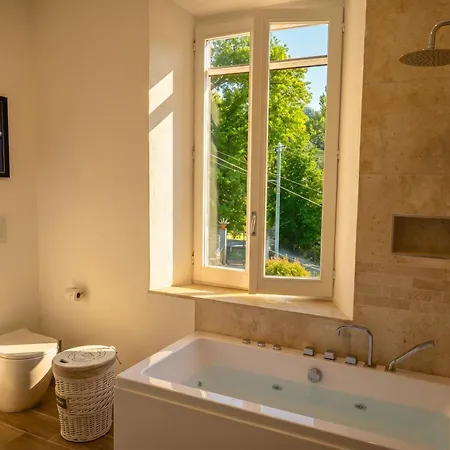 Il Collina - Poets'vista 4*